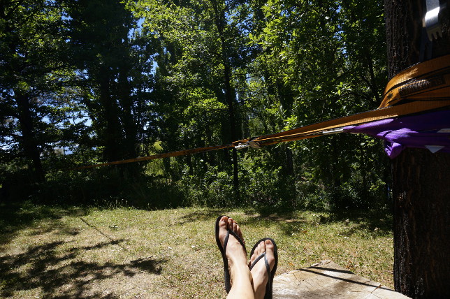 slackline couchsurfer